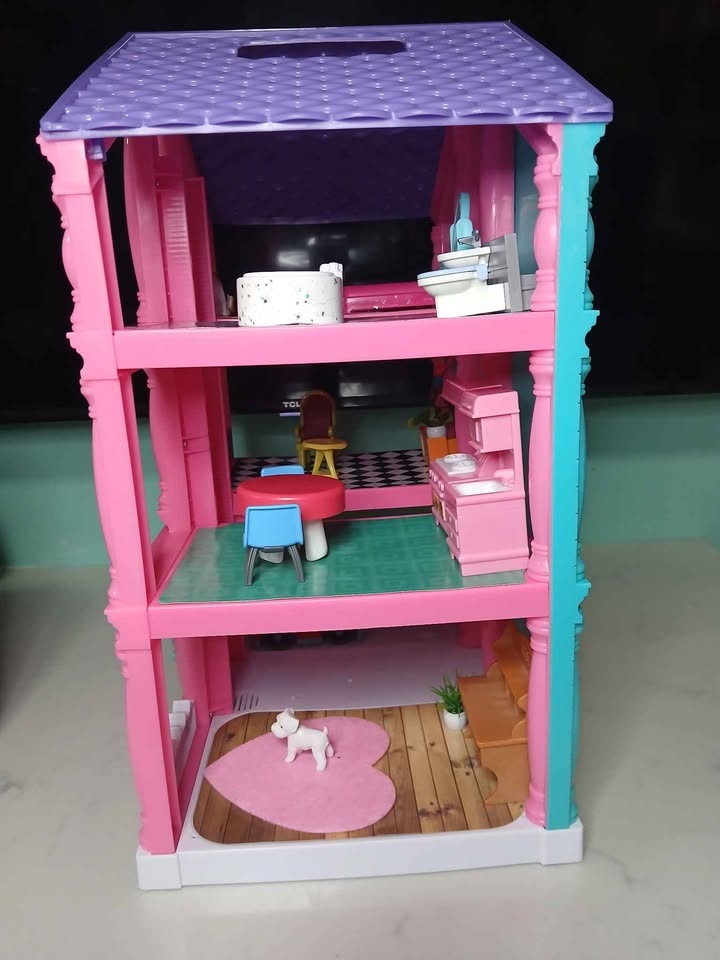 Pink Dollhouse with Furniture - photo 3