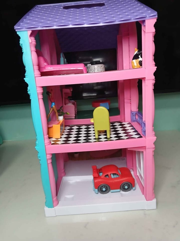 Pink Dollhouse with Furniture - photo 4