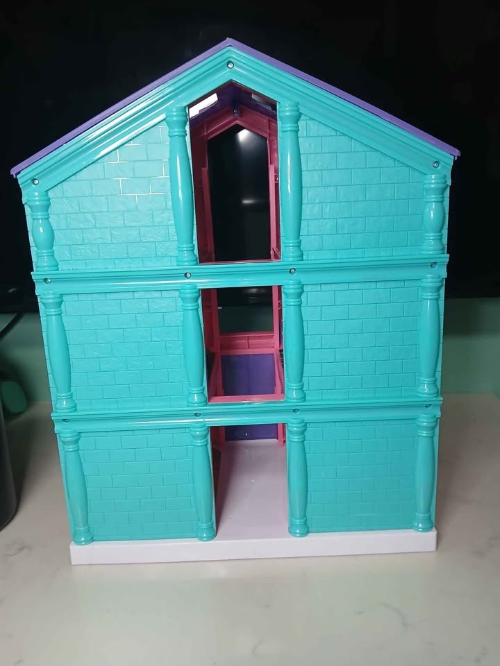 Pink Dollhouse with Furniture - photo 5