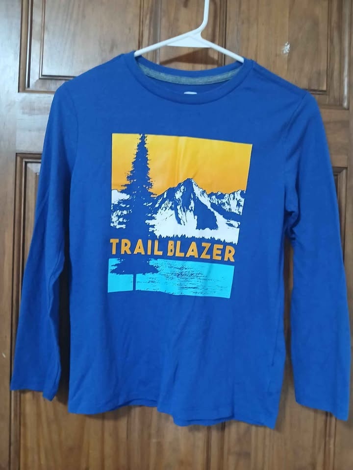 Boys' Long-Sleeved Shirts - Size 10/12 - photo 2