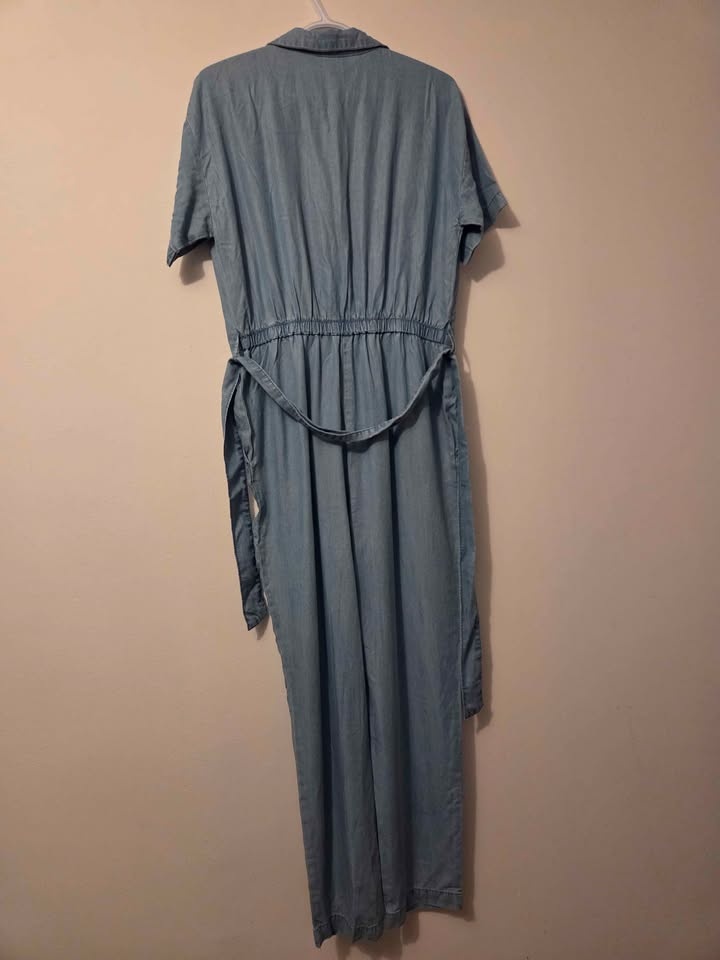 RW&CO. Light Blue Denim Jumpsuit Medium - photo 2