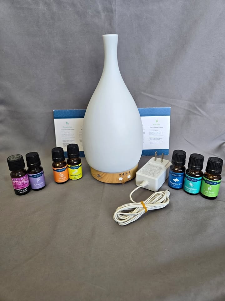 Serene House Essential Oil Diffuser & 7-Oil Starter Set