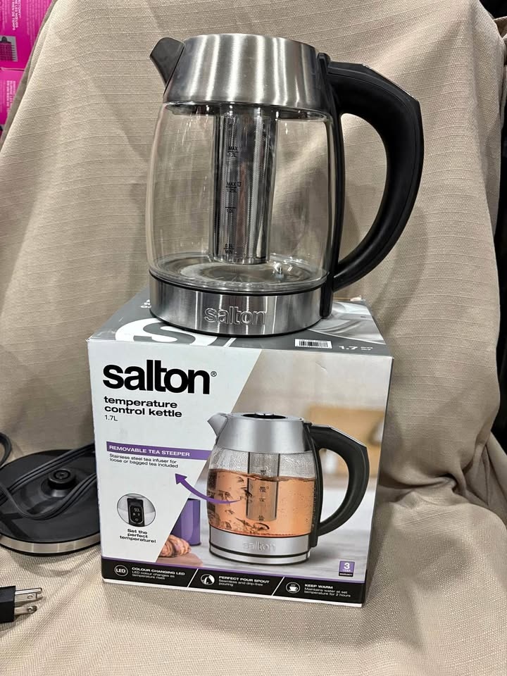 Salton Temperature Control Kettle