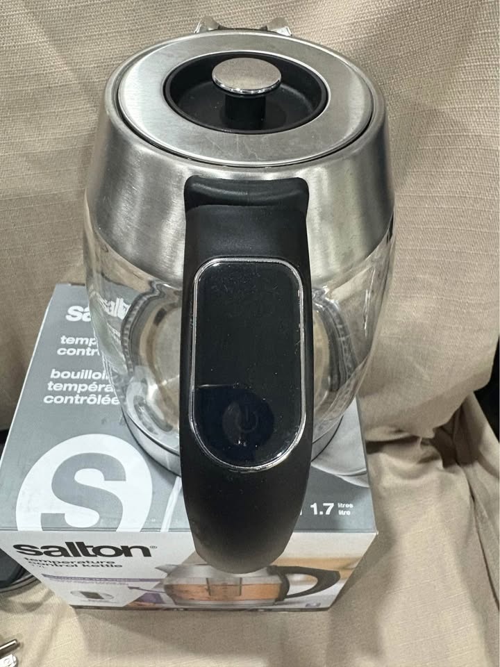 Salton Temperature Control Kettle - photo 4