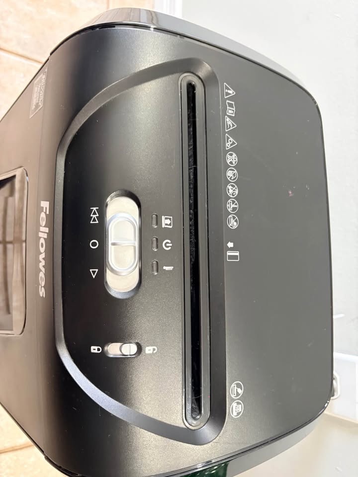 Fellowes Cross Cut Paper Shredder 1500C - photo 2