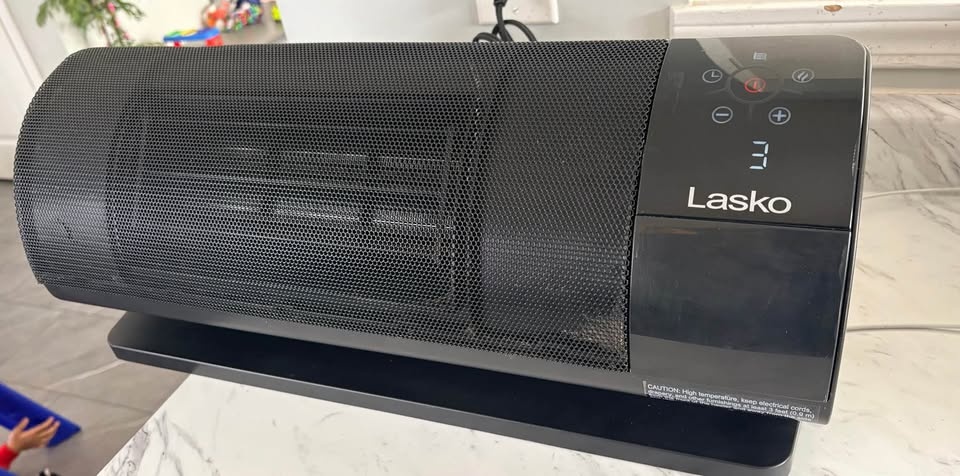 Lasko Heater with Remote 1500W - photo 2