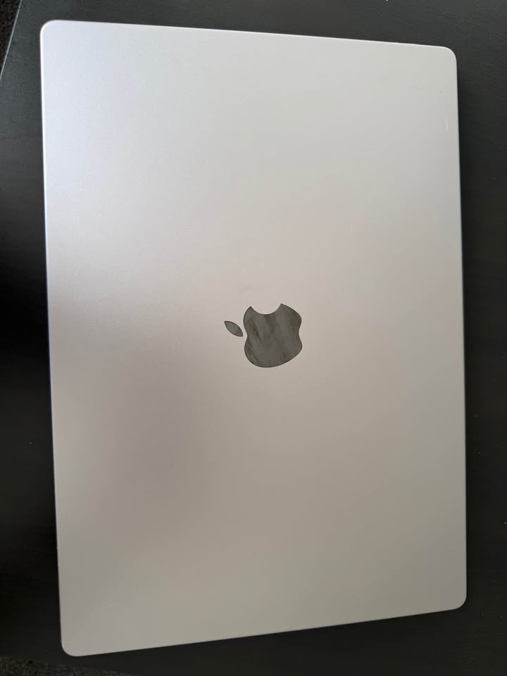 MacBook Pro M1 Pro 16-inch, 16GB RAM, 512GB SSD - photo 3