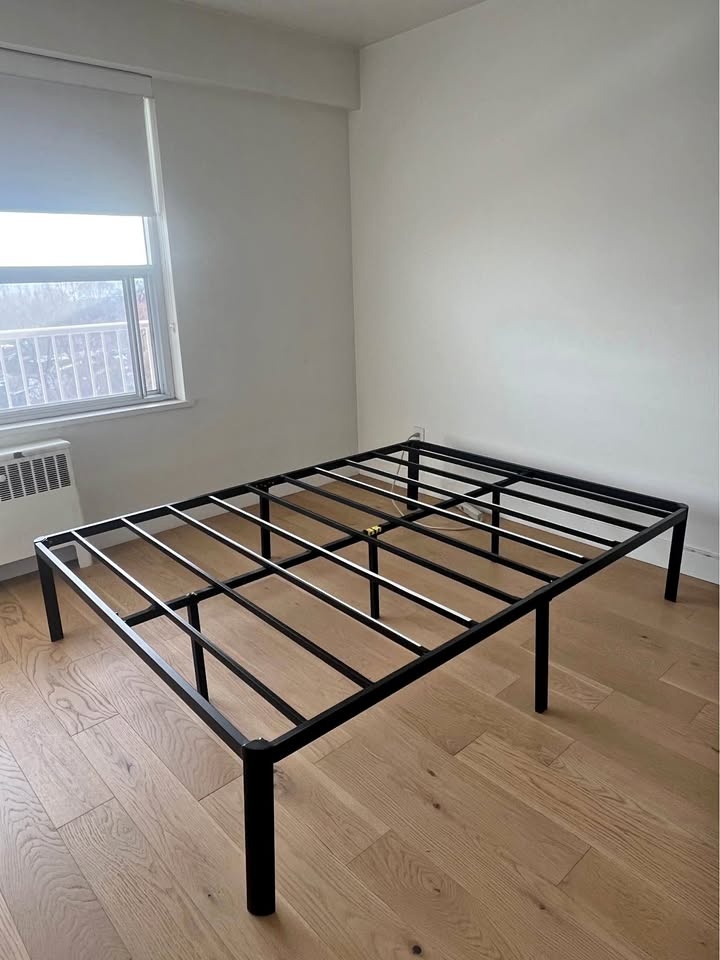Black Queen Size Minimalist Bed Frame