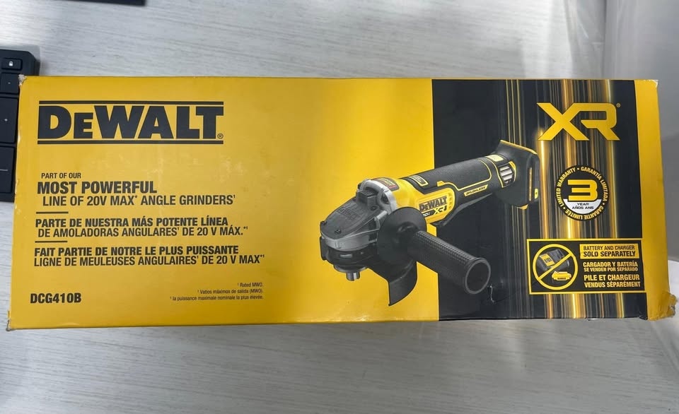 DEWALT 20V MAX XR Brushless 4.5-5 in. Angle Grinder (Tool Only) - photo 2