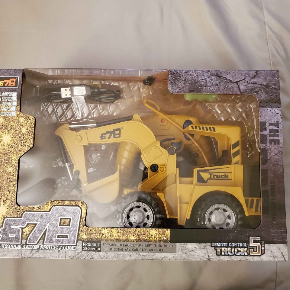 5 Channel Remote Control Truck - photo 3