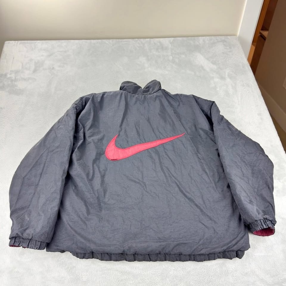Vintage Nike Y2K Men's Large Reversible Jacket