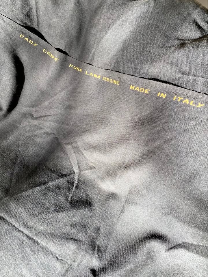 100% Brown Wool Crepe Fabric - Made in Italy