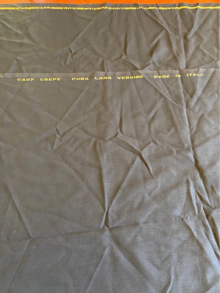 100% Brown Wool Crepe Fabric - Made in Italy - photo 3