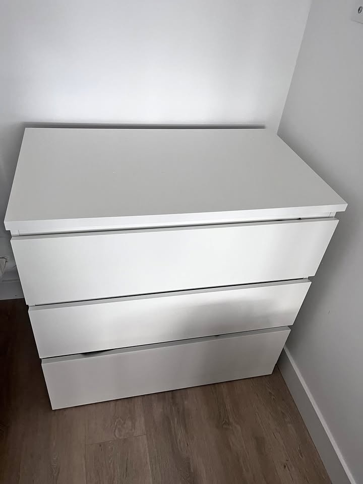 Ikea MALM Dresser 3 drawer