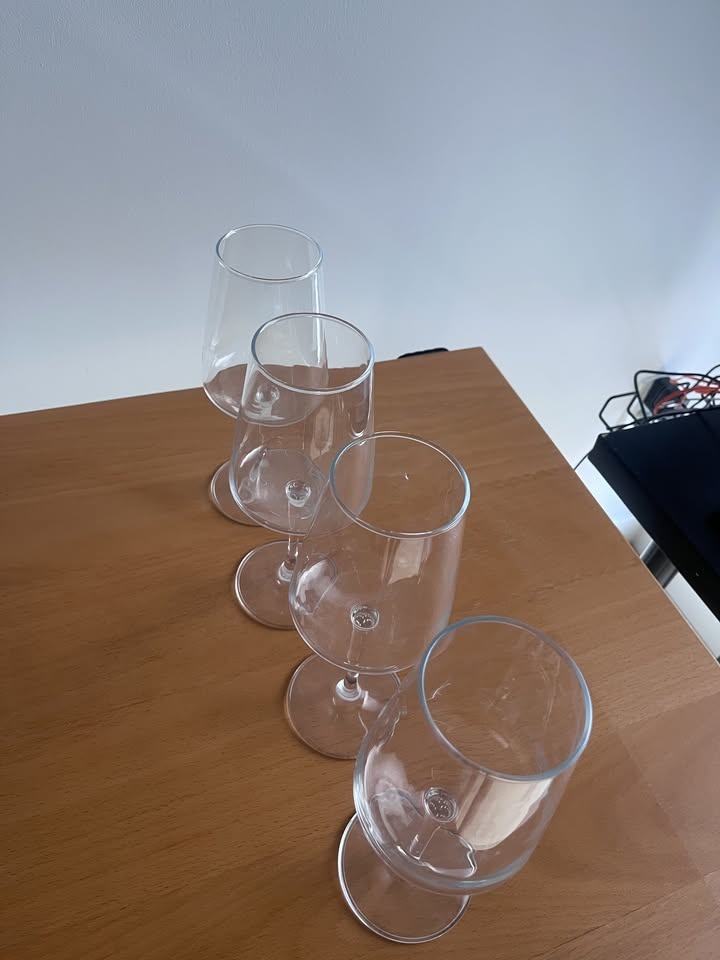 Glass Set - 6 Ikea Glasses, 4 Whiskey, 4 Wine - photo 4