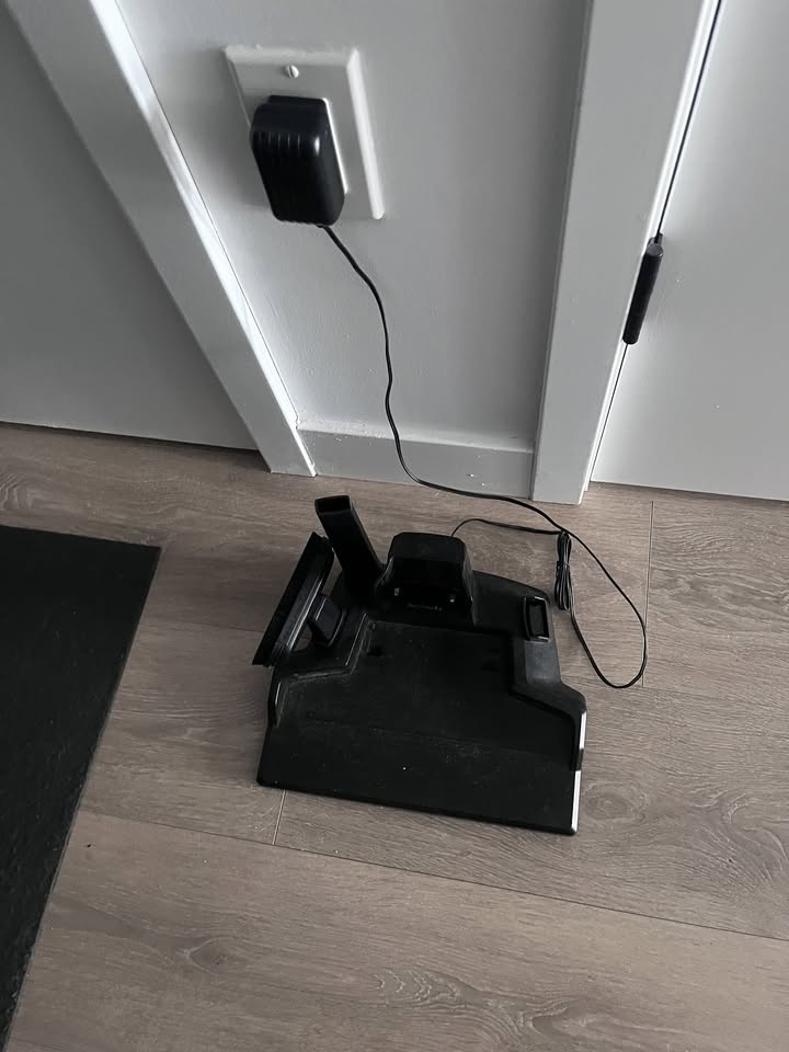 BISSELL PowerSwift Ion XRT Cordless Stick Vacuum - photo 3