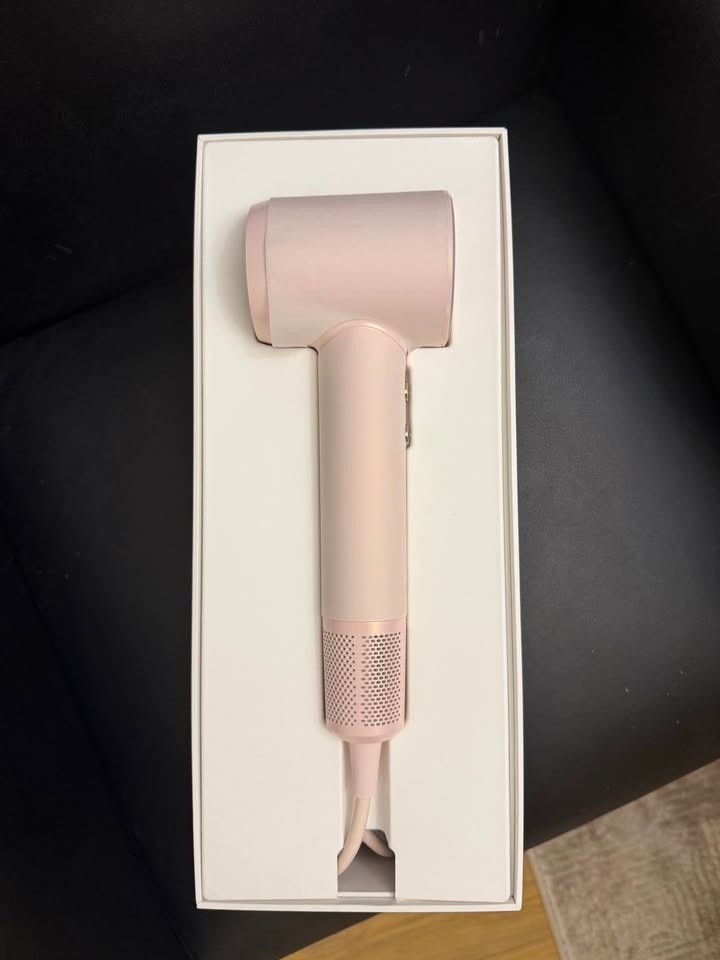 Laifen Hair Dryer with 110,000 RPM Brushless Motor - photo 2