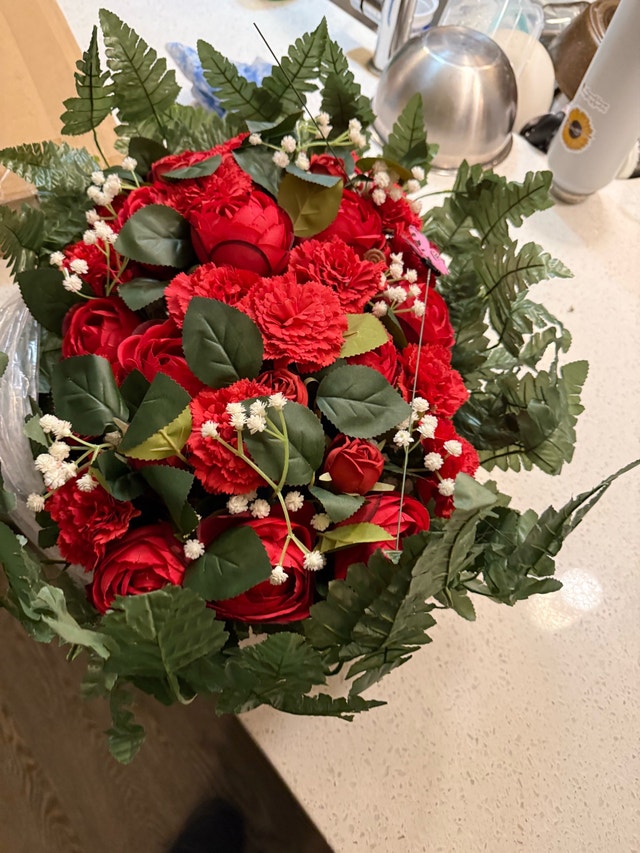 Floral Arrangement - photo 4