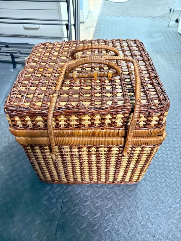 Picnic Basket with Plates and Utensils