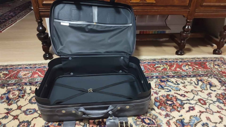Vintage suitcases set - photo 2