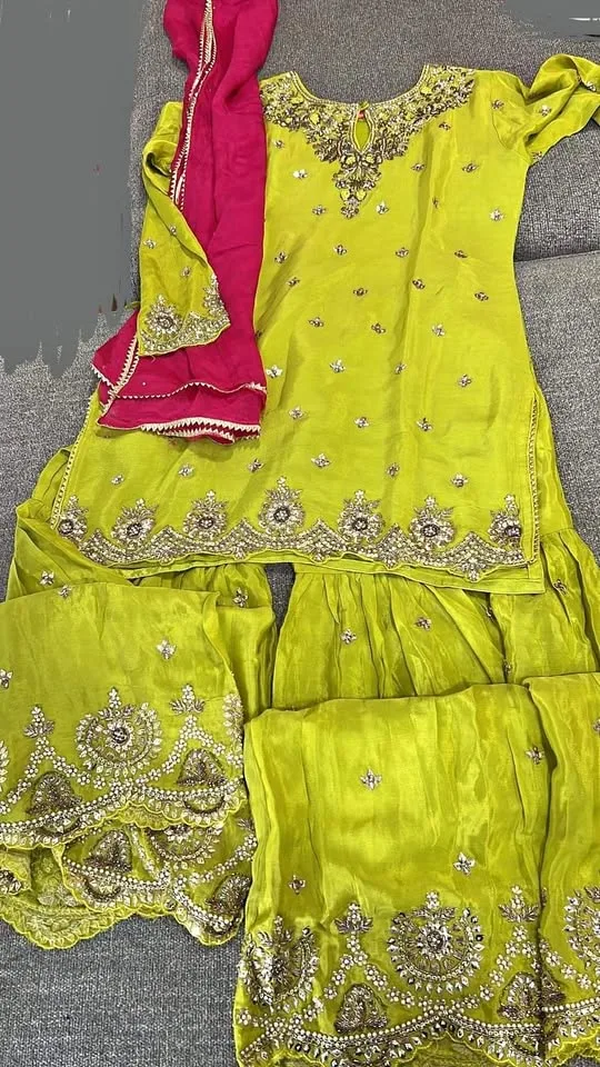 Brand new Pure crepe stitched suit