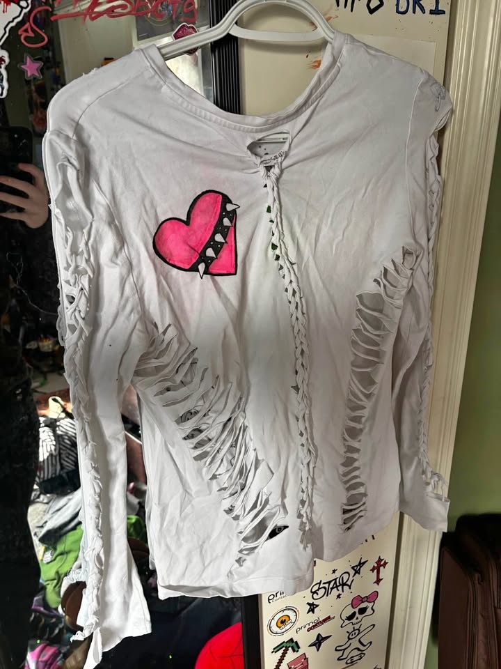 awesome alien shirt