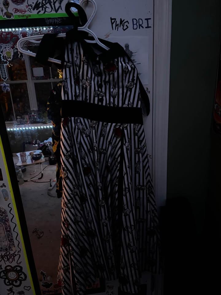 Goth Pinup Bunny Dress - photo 2