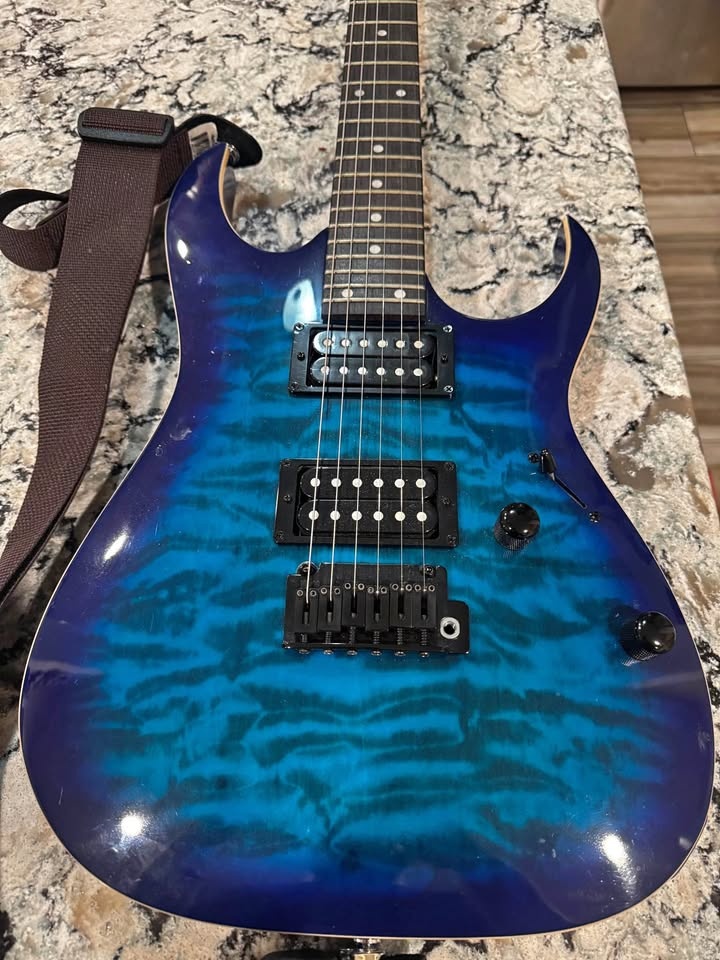 Ibanez Gio GRX70QA Electric Guitar