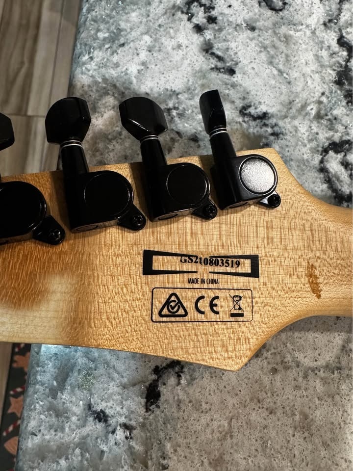 Ibanez Gio GRX70QA Electric Guitar - photo 3