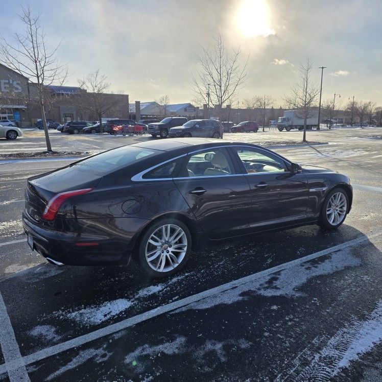 2011 Jaguar XJ Sedan - photo 4