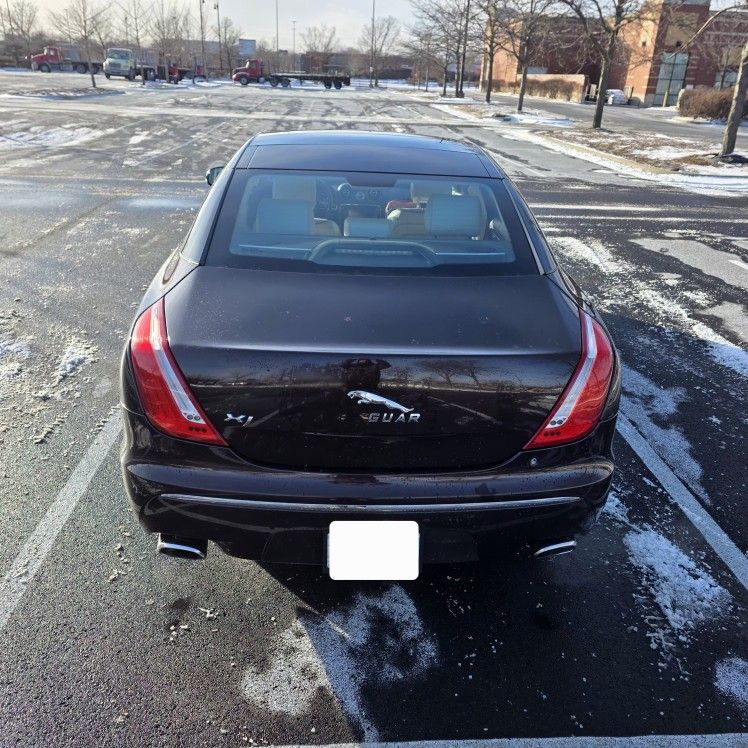 2011 Jaguar XJ Sedan - photo 5