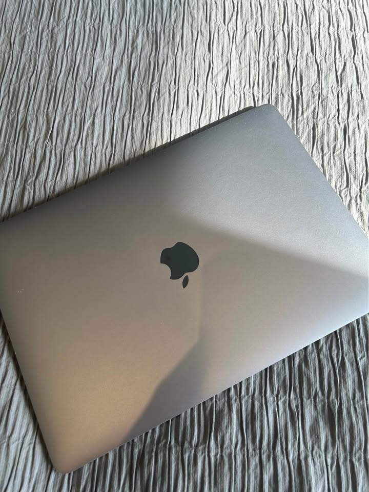 2019 Macbook Air - photo 3