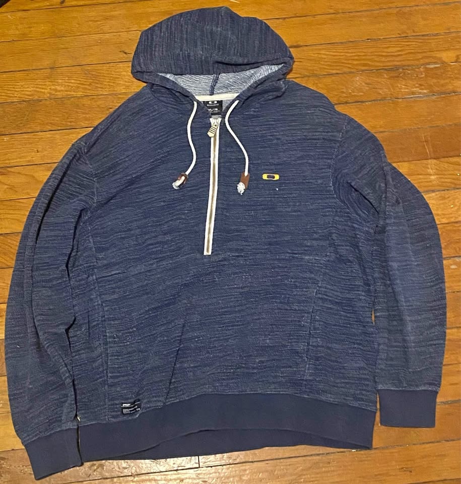 Vintage Oakley Embroidered Quarter Zip Hoodie XL
