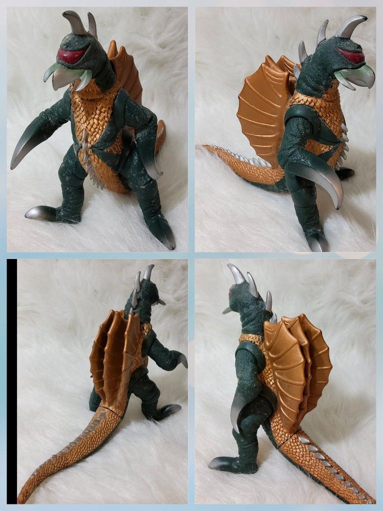 Vintage Bandai Godzilla Monster Lot - 20 Kaiju Figures - photo 4