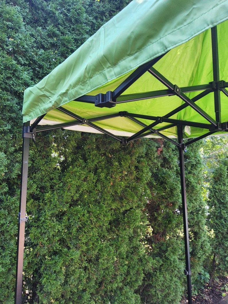 Eurmax 5x5 Pop Up Canopy Tent - Commercial Instant Booth - photo 2