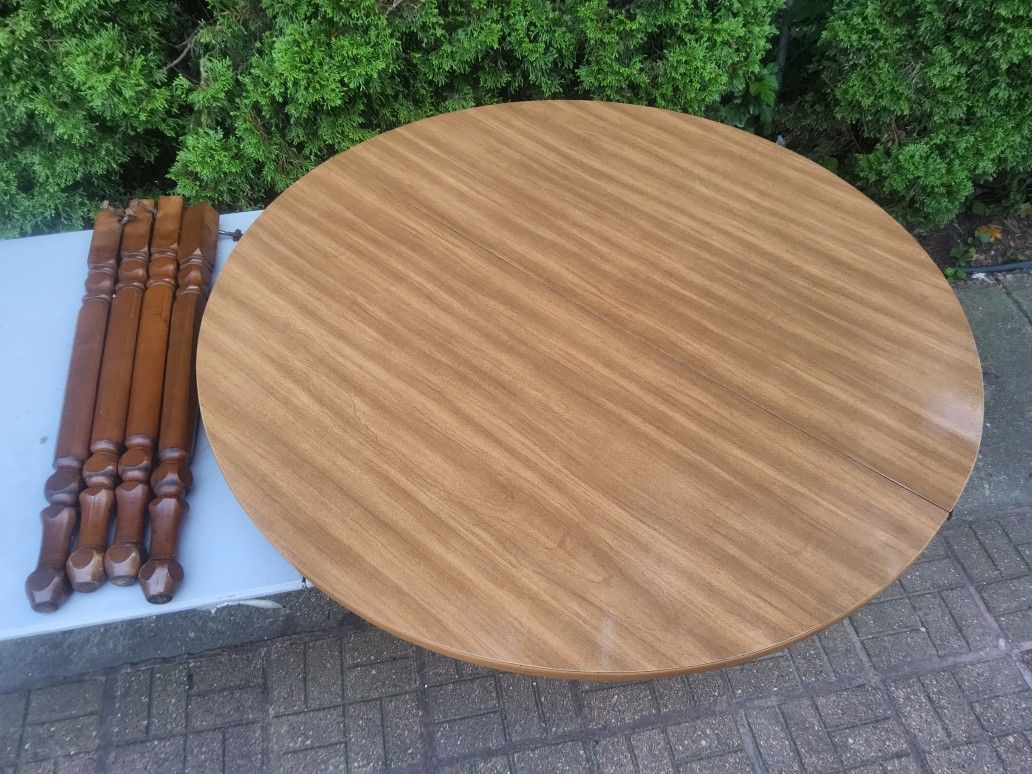Retro teak Danish round dining table. Hard wood, oak pine
