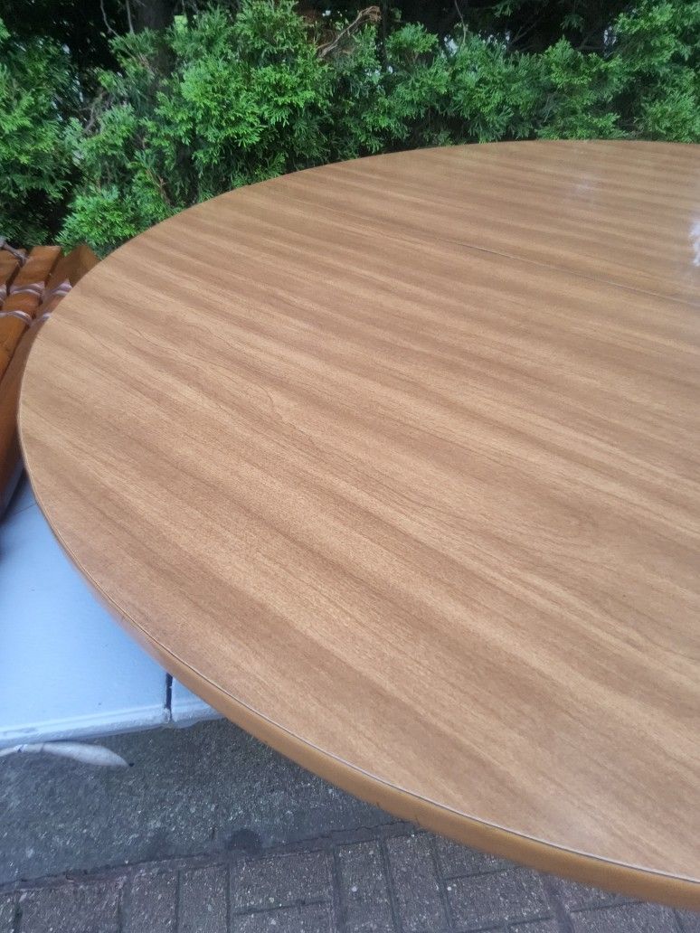 Retro teak Danish round dining table. Hard wood, oak pine - photo 2
