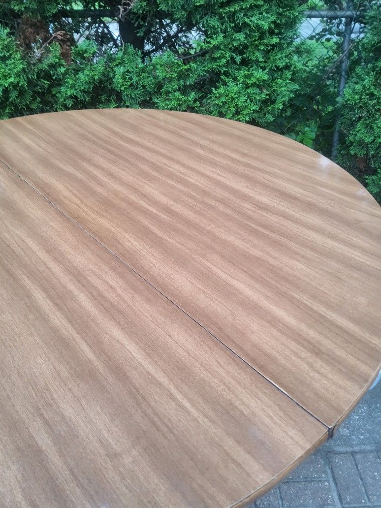 Retro teak Danish round dining table. Hard wood, oak pine - photo 3