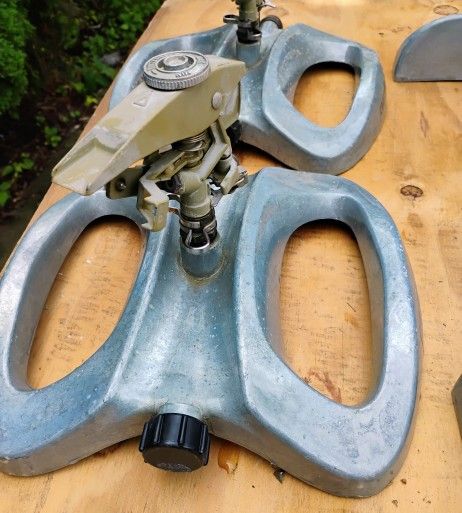 Vintage Craftsman & Green Thumb Lawn Sprinklers - photo 4