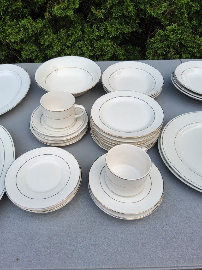 Gibson Everyday Dinnerware Set - Gold Trim - photo 3