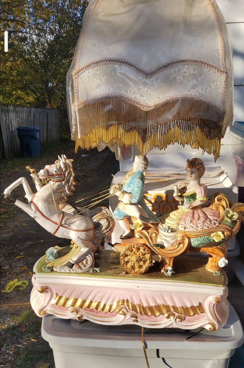 Vintage Capodimonte Italian Horse Carriage Porcelain Lamp (Damag - photo 4