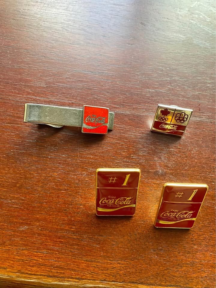 Vintage Coca Cola Pins And Clip