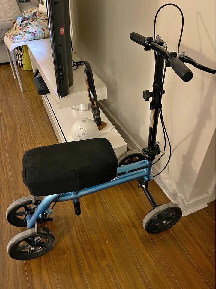 Knee Rover/Scooter