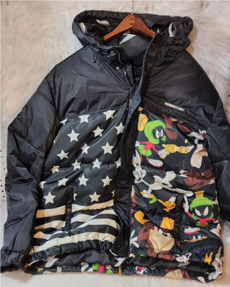 Members Only Looney Tunes Puffer Jacket - Black, Size L/XL