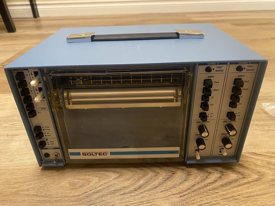 Soltec 4202A 2-Pen Strip Chart Recorder - Brand New - photo 2