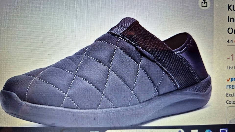 KUBUA Black Quilted Slip-On Slippers Size 41