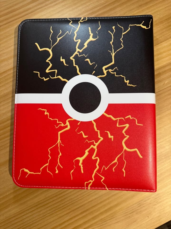 Pokemon Card Binder - 900 Card Capacity (Brand New) - photo 2