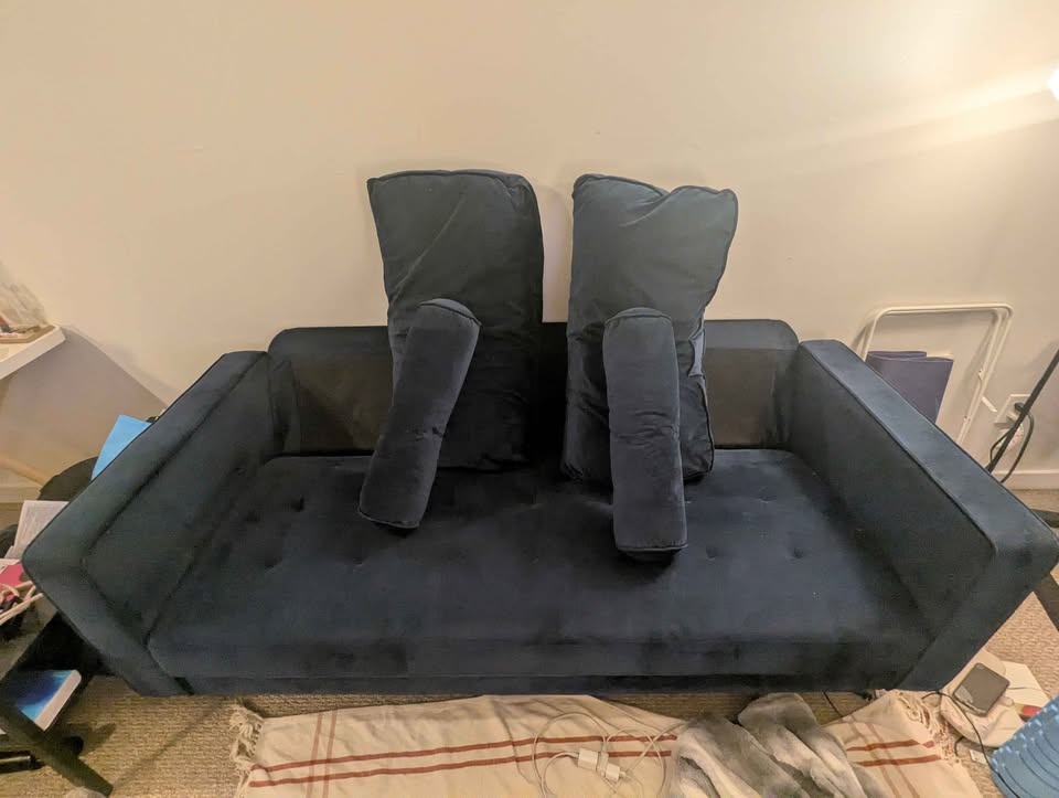 Premium sofa very good condition - photo 3