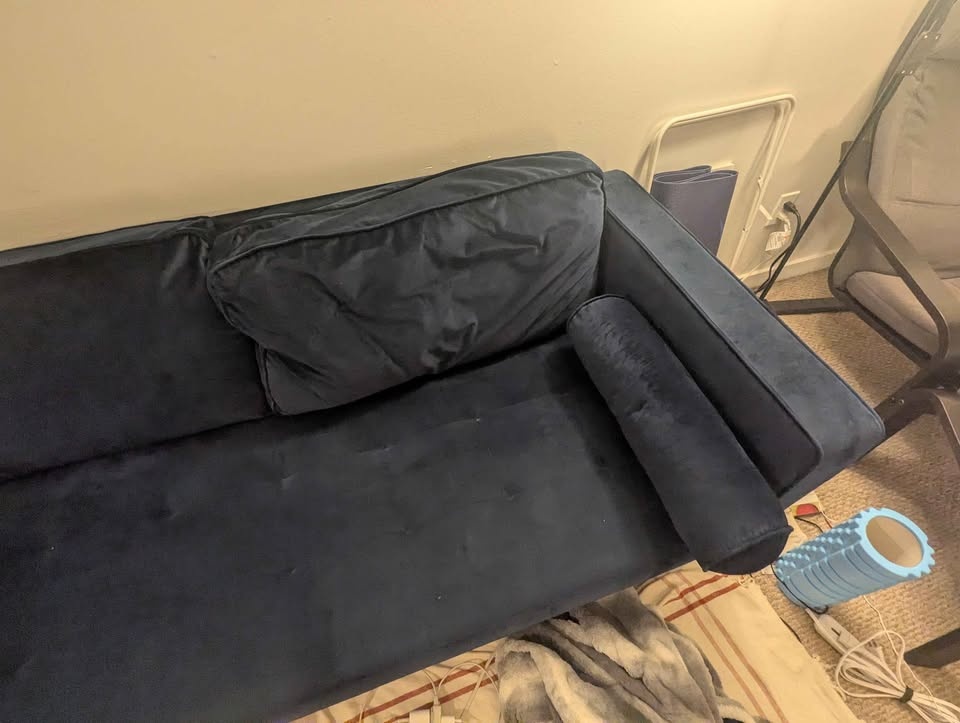 Premium sofa very good condition - photo 4