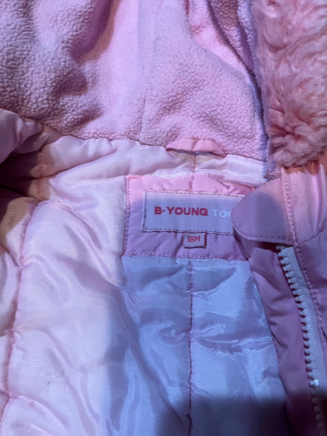 Girls Snowsuit - size 18 months - photo 3